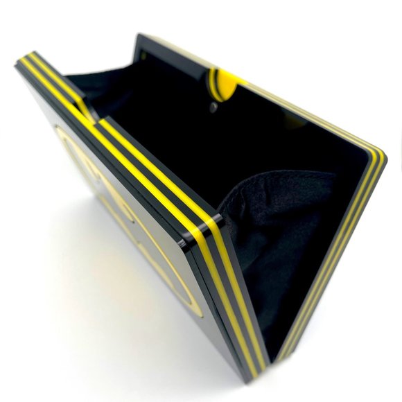 Uber  Rare Yazbukey DC Comics Batman Resin Clutch - Picture 11 of 14